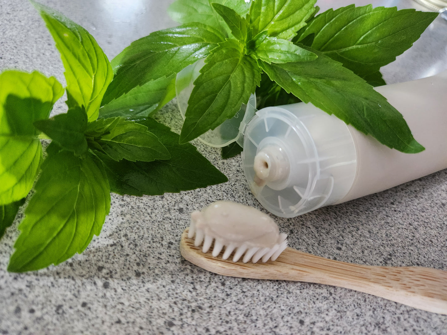 Dentifrice à la menthe