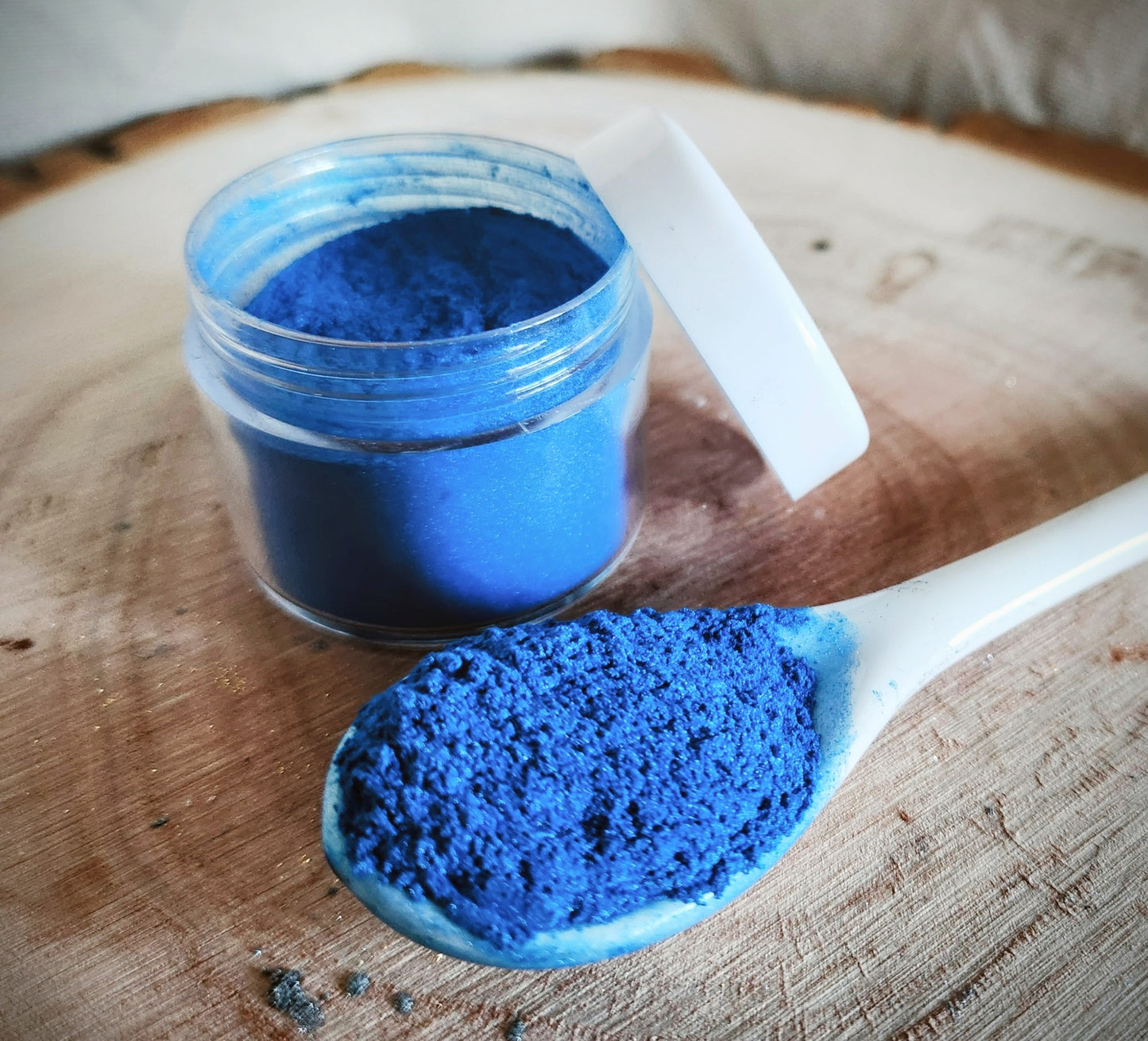 Mica Bleu Brillant – grade cosmétique 💙✨